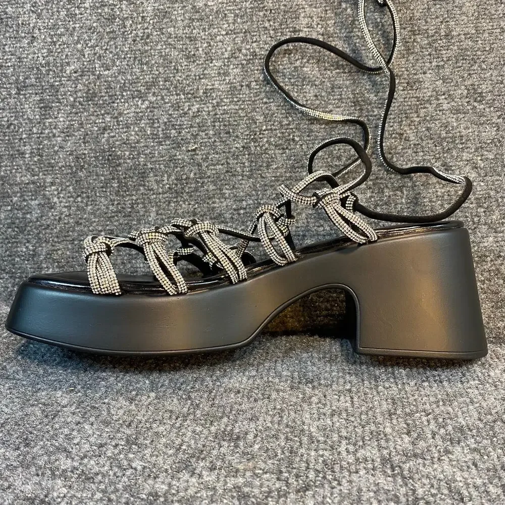 NWT Cape Robbin Womens 10 Mayan Silver Chunky Strappy Platform Sandal Ankle Wrap